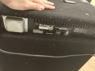 Amplificador Bajo Fender Rumble 100