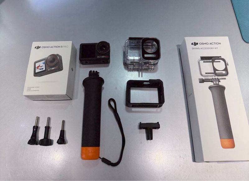 DJI Osmo Action 5 Pro Cámara + Pack Buceo