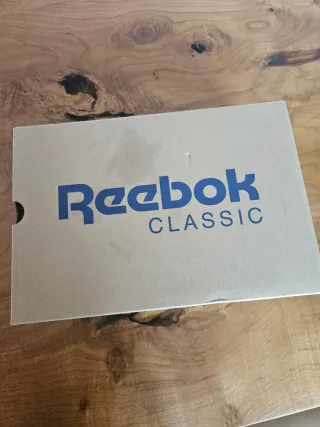 Reebok Classic Beige a estrenar 42