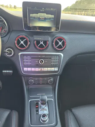 Mercedes-Benz Clase A45 381cv