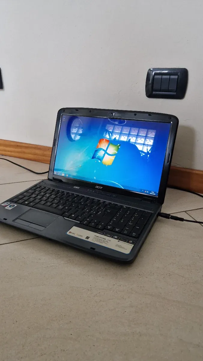 Laptop Acer Aspire 5735 afbeelding 2
