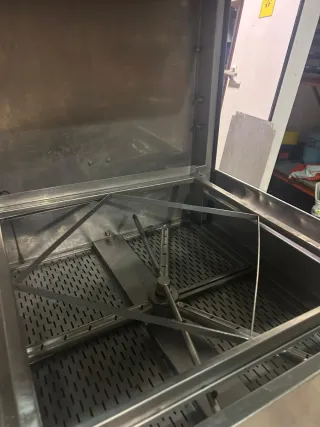 Lavavajillas capota industrial