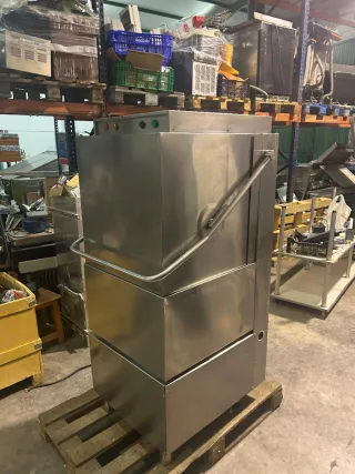 Lavavajillas capota industrial