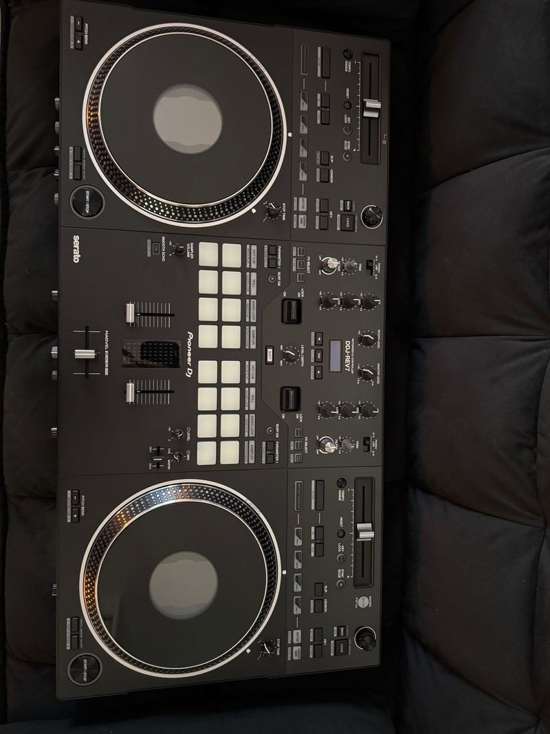 Pioneer DJ DDJ-REV7 afbeelding 4