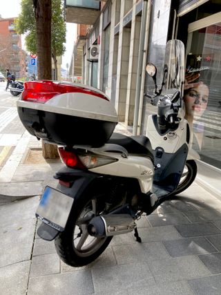 Honda SH 125 Scooter Blanca