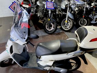 Honda SH 125 Scooter Blanca