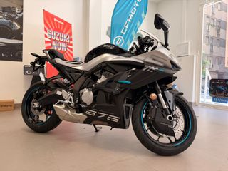 CFMOTO 675SR-R