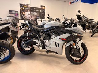 CFMOTO 675SR-R
