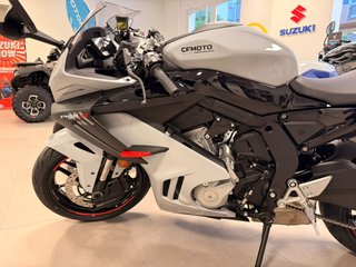 CFMOTO 675SR-R