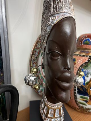 Busto de mujer decorativo