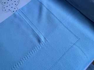 Toquilla Manta bebé azul celeste.