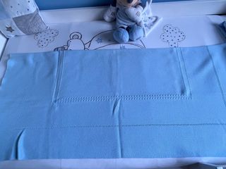 Toquilla Manta bebé azul celeste.