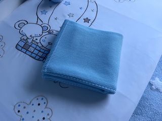 Toquilla Manta bebé azul celeste.