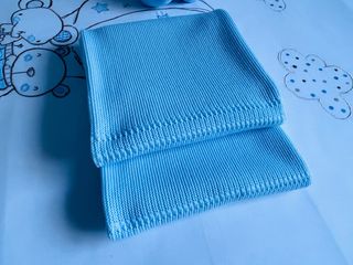 Toquilla Manta bebé azul celeste.