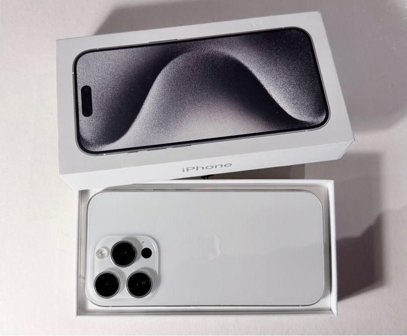 iPhone 15 Pro 128GB Titanio Blanco Caja Original