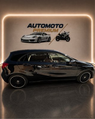 Mercedes-Benz A220 CDI AMG LINE