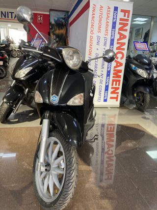 Piaggio Liberty 125 Negra