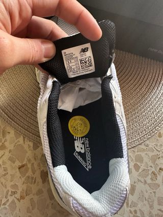 New Balance 530 Plata y Blanco Talla 38