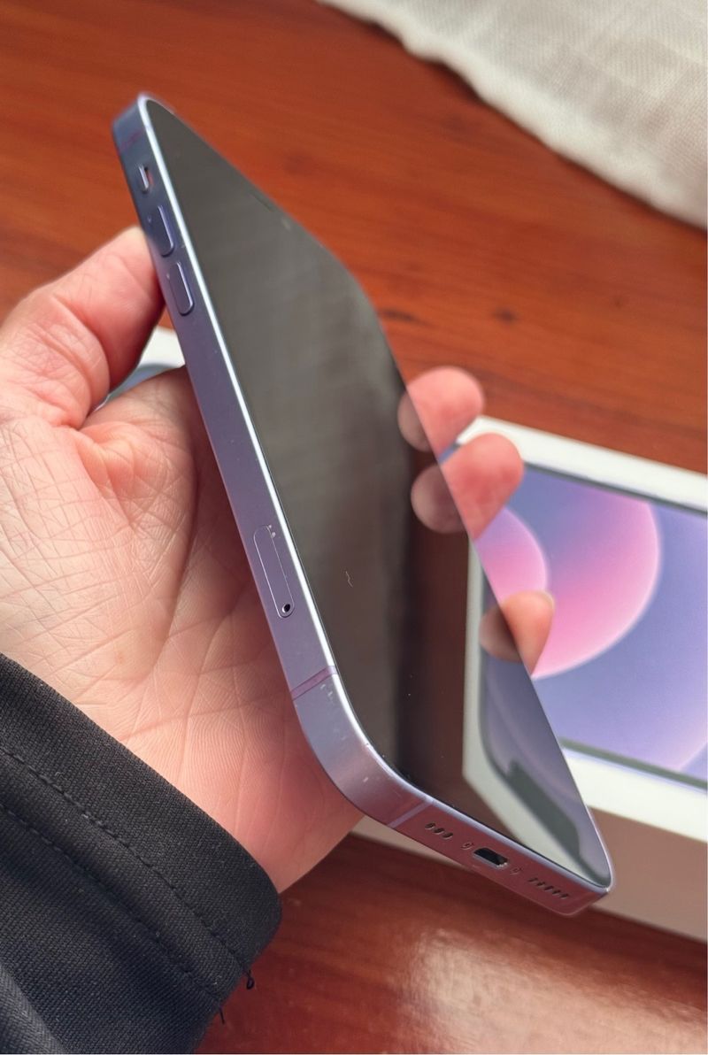 iPhone 12 64GB Morado afbeelding 3