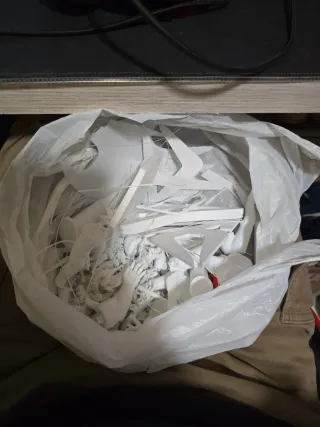 Restos de filamento PLA para impresión 3D