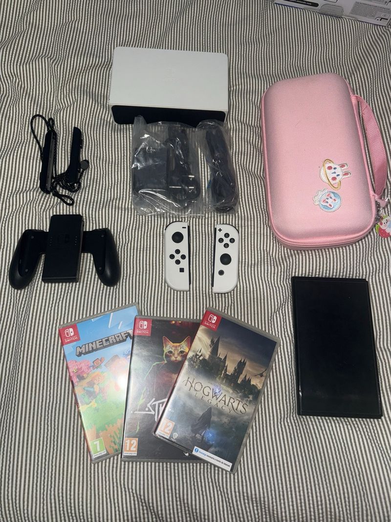 Nintendo Switch OLED + Juegos