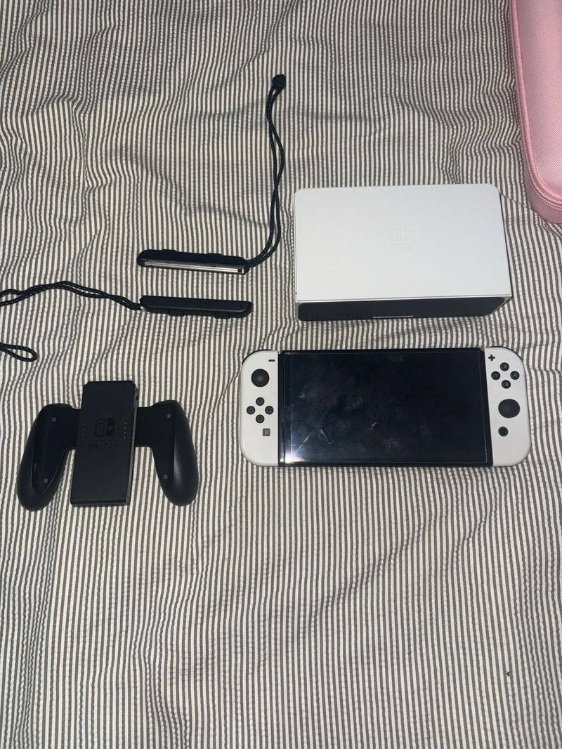 Nintendo Switch OLED + Juegos afbeelding 5