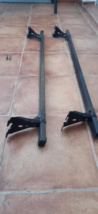Barras de Techo Peugeot Expert con tornillos