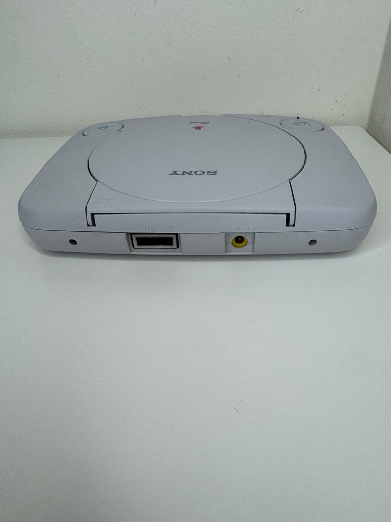 PlayStation One PSOne completa con 1 controlador y cables afbeelding 6