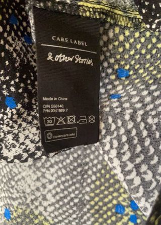 Blusa con estampado serpente