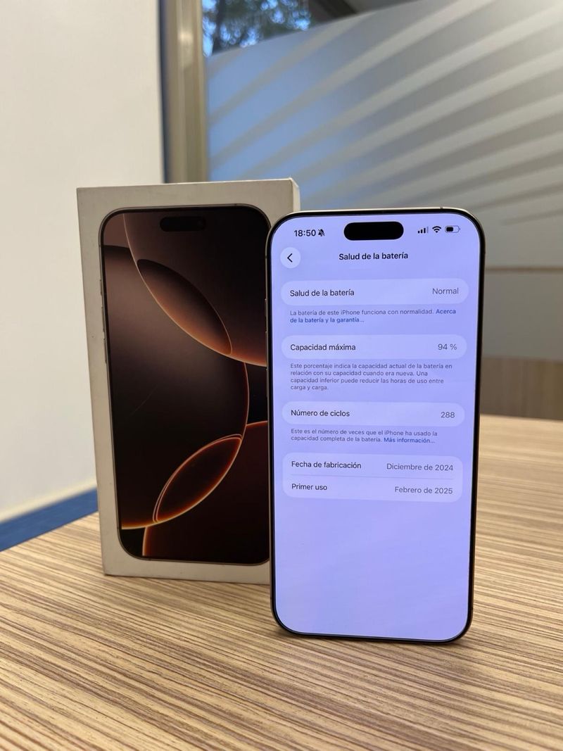 iPhone 16 Pro Max Dorado afbeelding 3