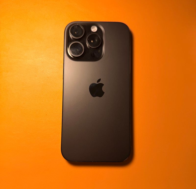 iPhone 16 Pro Negro afbeelding 3