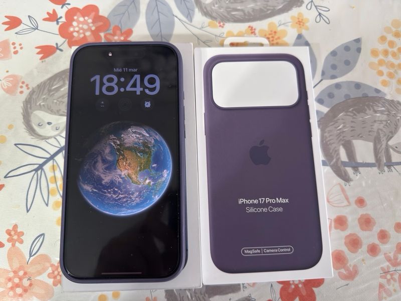 iPhone 17 Pro Max 256GB Morado en perfecto estado afbeelding 4