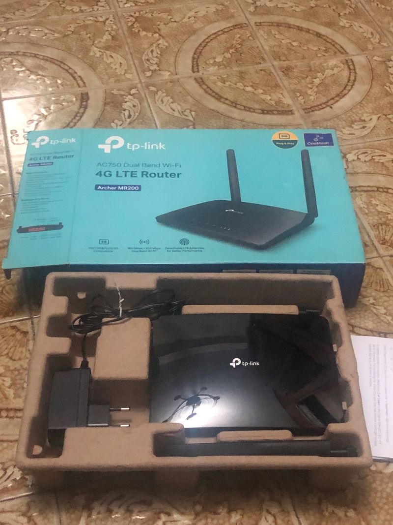 TP-Link AC750 4G LTE Router Archer MR200
