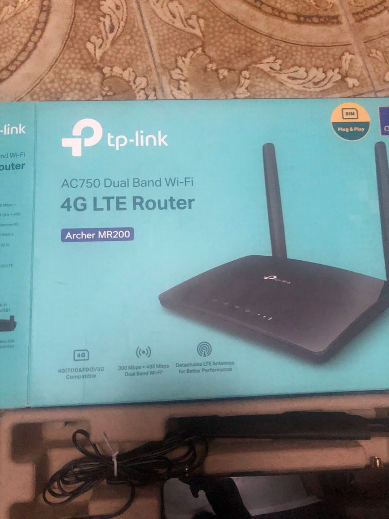 TP-Link AC750 4G LTE Router Archer MR200 afbeelding 2