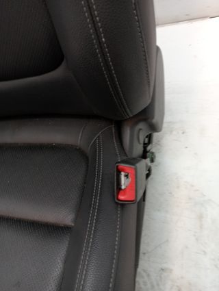 ASIENTO DELANTERO DERECHO KIA STONIC