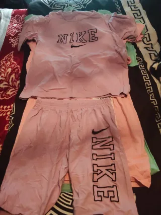 Conjunto Nike camiseta y pantalón corto