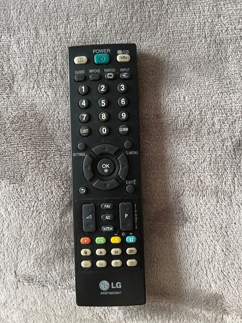 Televisión LG 32 pulgadas con Soporte de pared afbeelding 6