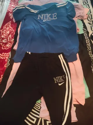 Conjunto deportivo Nike
