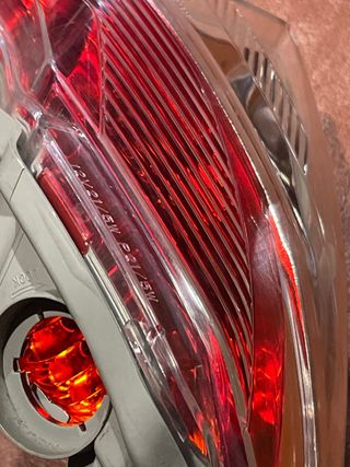 Faro trasero Suzuki Burgman 400 k7