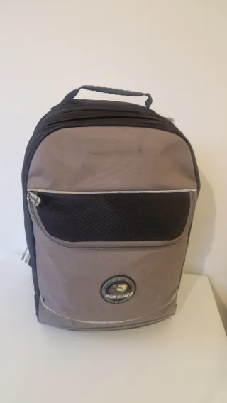 Mochila Rip Curl Negra y Gris