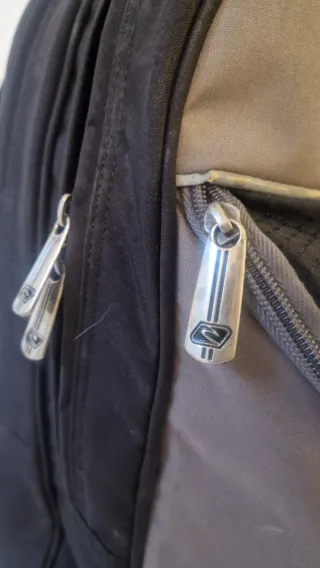 Mochila Rip Curl Negra y Gris