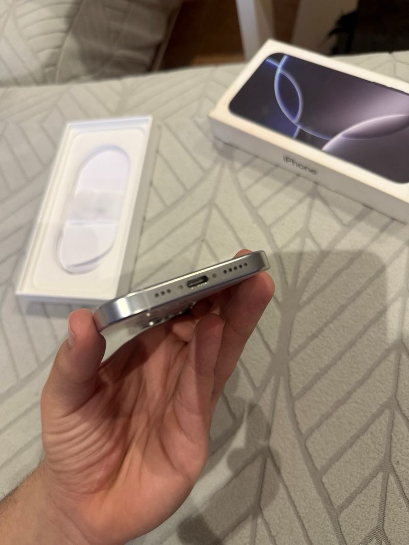 iPhone 16 Pro 96% (impecable) afbeelding 3
