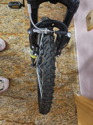 Bicicleta infantil casi sin uso