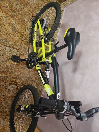 Bicicleta infantil casi sin uso