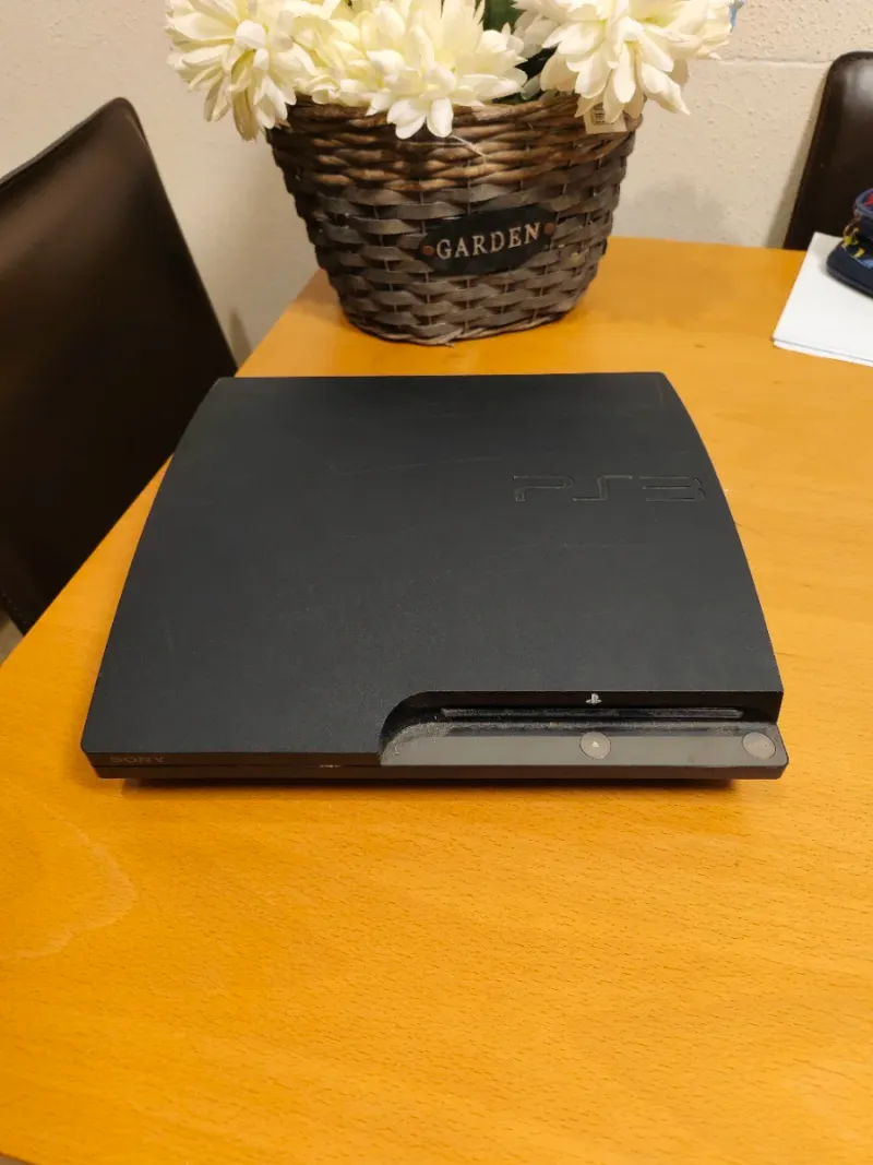Ps3 Negra con 1 Mando y 2 Juegos afbeelding 2