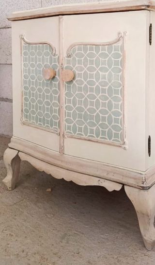 Dos mesitas de noche