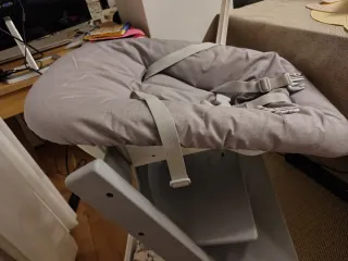 Adaptador bebé para trona Stokke