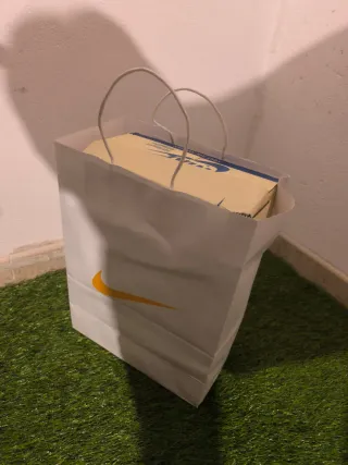 Zapatillas Nike Marrones y Negras  RP