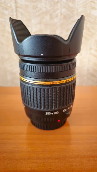 Tamron 18-250mm f/3.5-6.3 para Canon