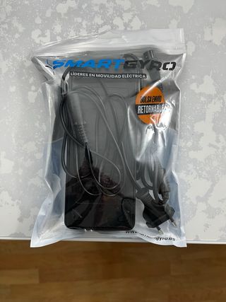 Cargador Smartgyro original patinete eléctrico